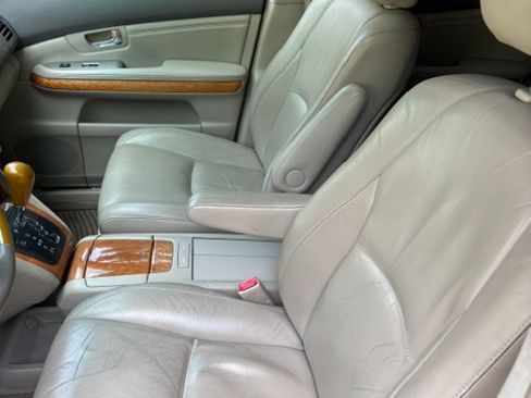 Used 2004 Lexus RX 330 AWD image 19