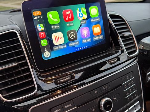 Used 2017 Mercedes-Benz GLS 550 4MATIC image 11