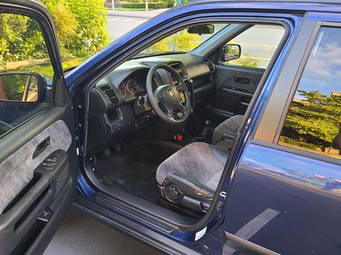 Used 2004 Honda CR-V EX image 5