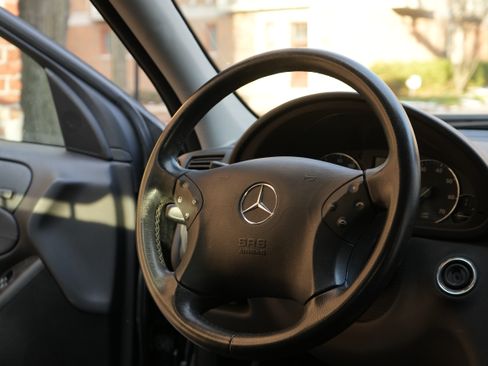 Used 2007 Mercedes-Benz C 280 4MATIC Sedan image 10