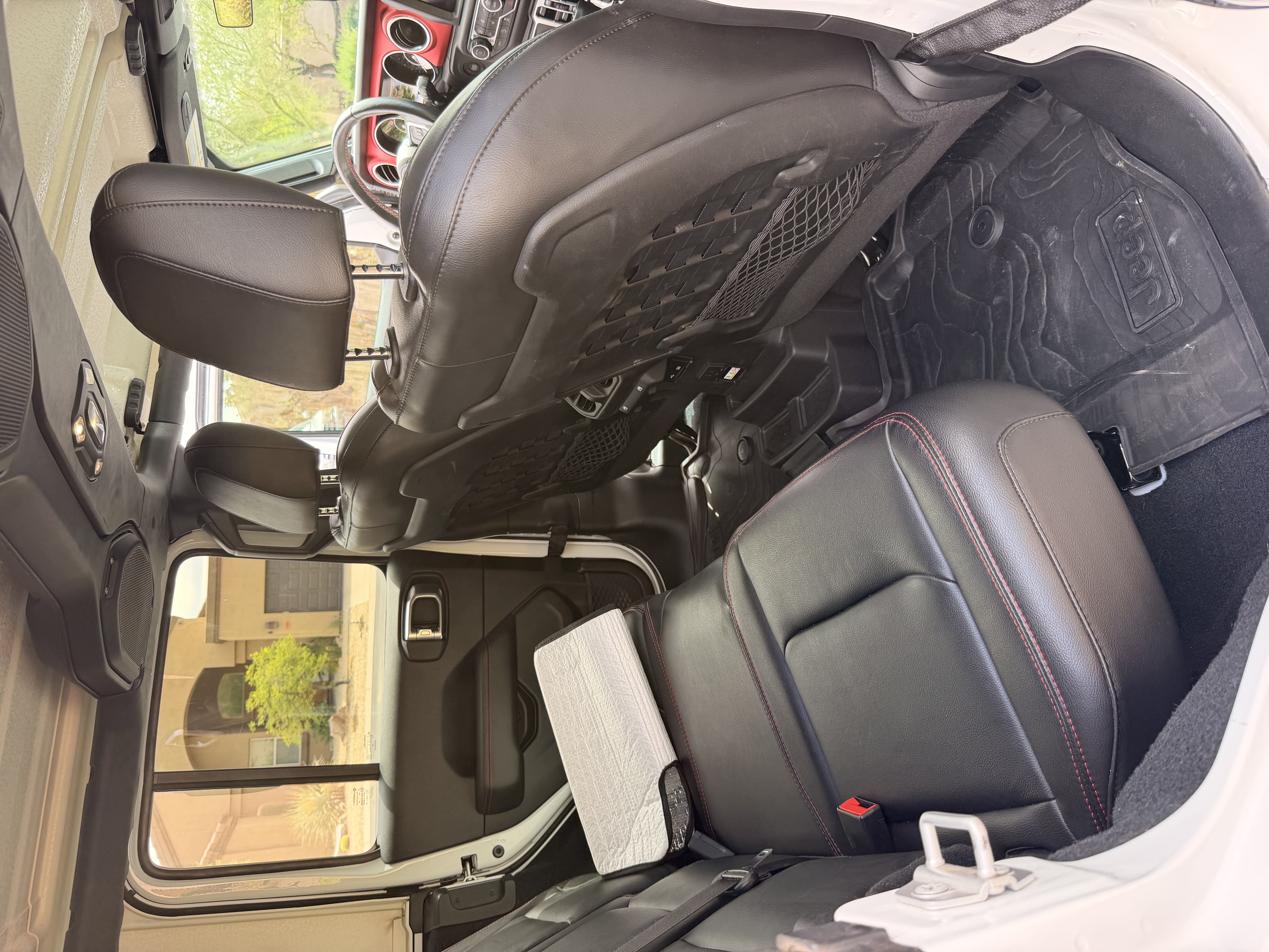 Used 2020 Jeep Wrangler Unlimited Rubicon AWD/4WD image 25