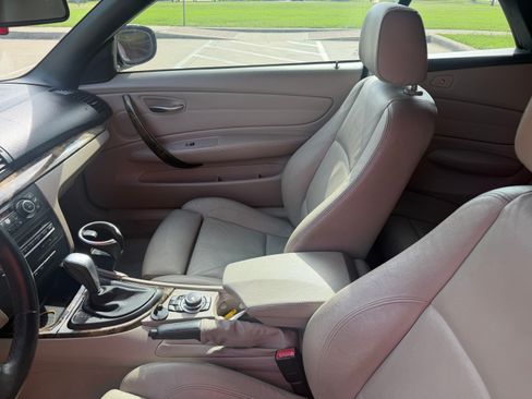 Used 2011 BMW 128i Convertible RWD image 15