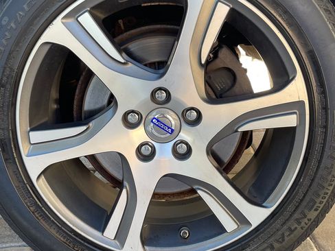 Used 2015 Volvo XC70 T6 image 15