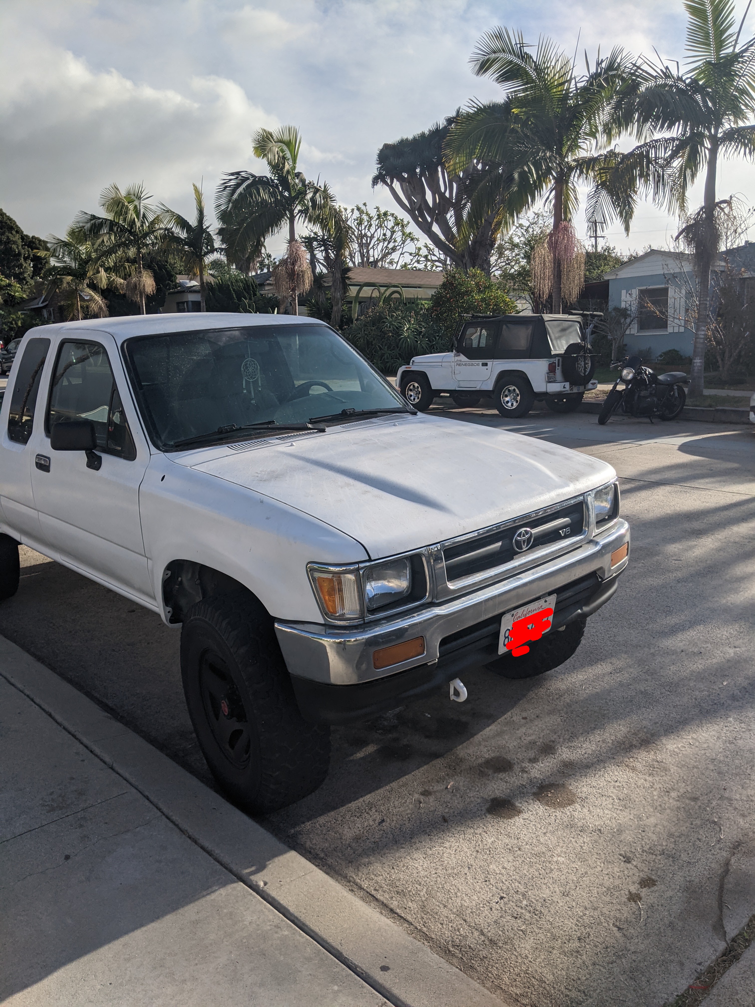 Used 1992 Toyota Pickup Deluxe AWD/4WD image 2