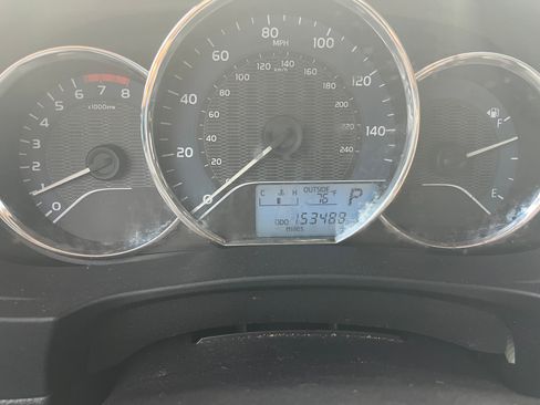 Used 2016 Toyota Corolla LE image 9