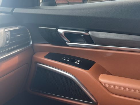 Used 2024 Kia Telluride EX X-Line image 6