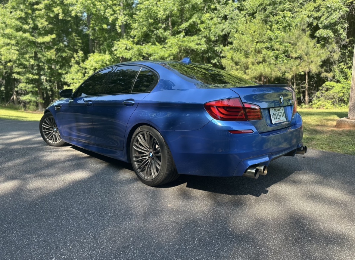 Used 2013 BMW M5 RWD image 6