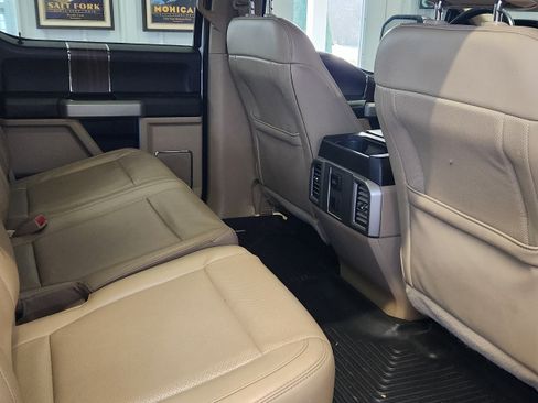 Used 2016 Ford F150 Lariat image 8