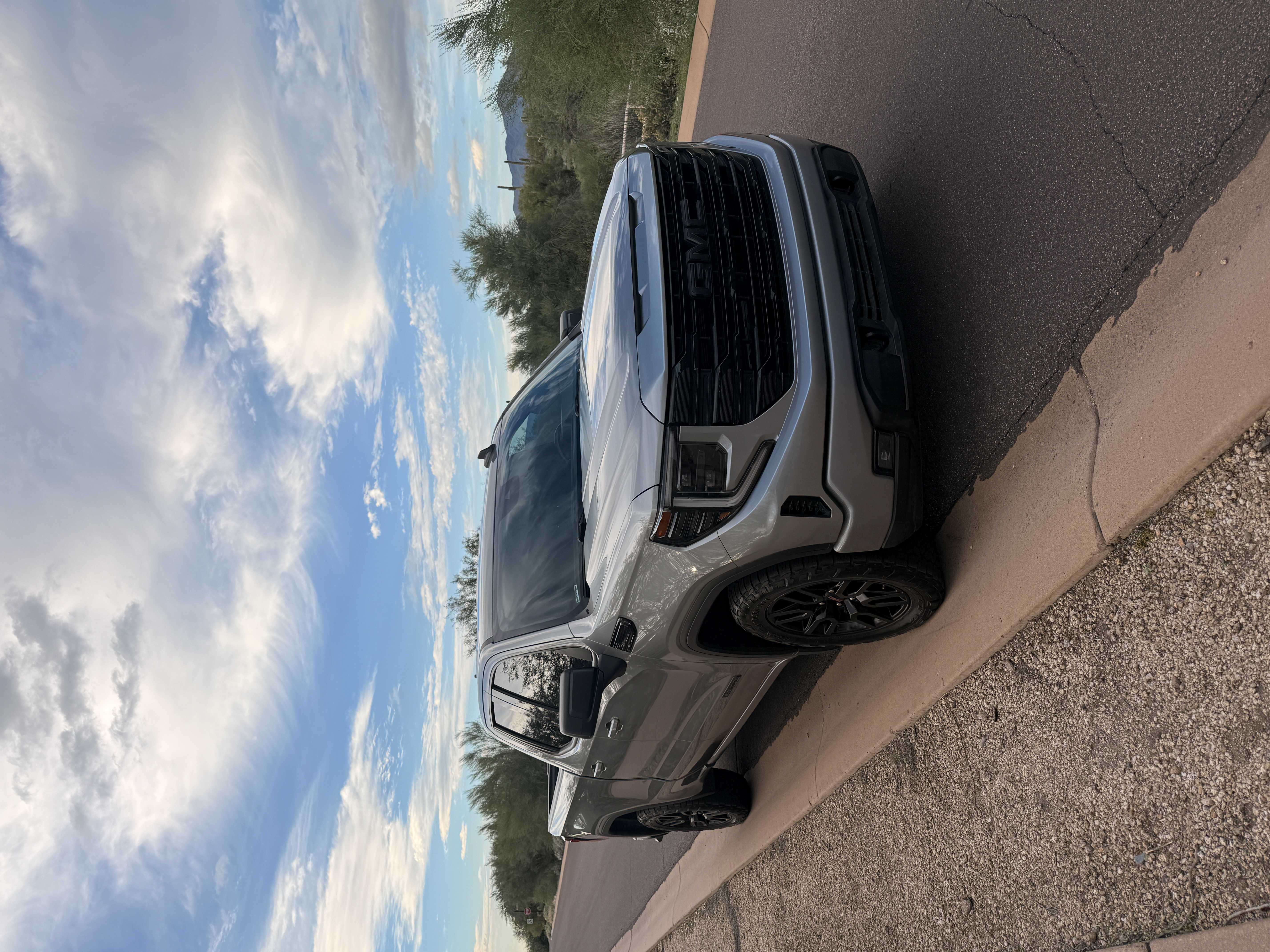 Used 2023 GMC Sierra 1500 Elevation RWD image 4