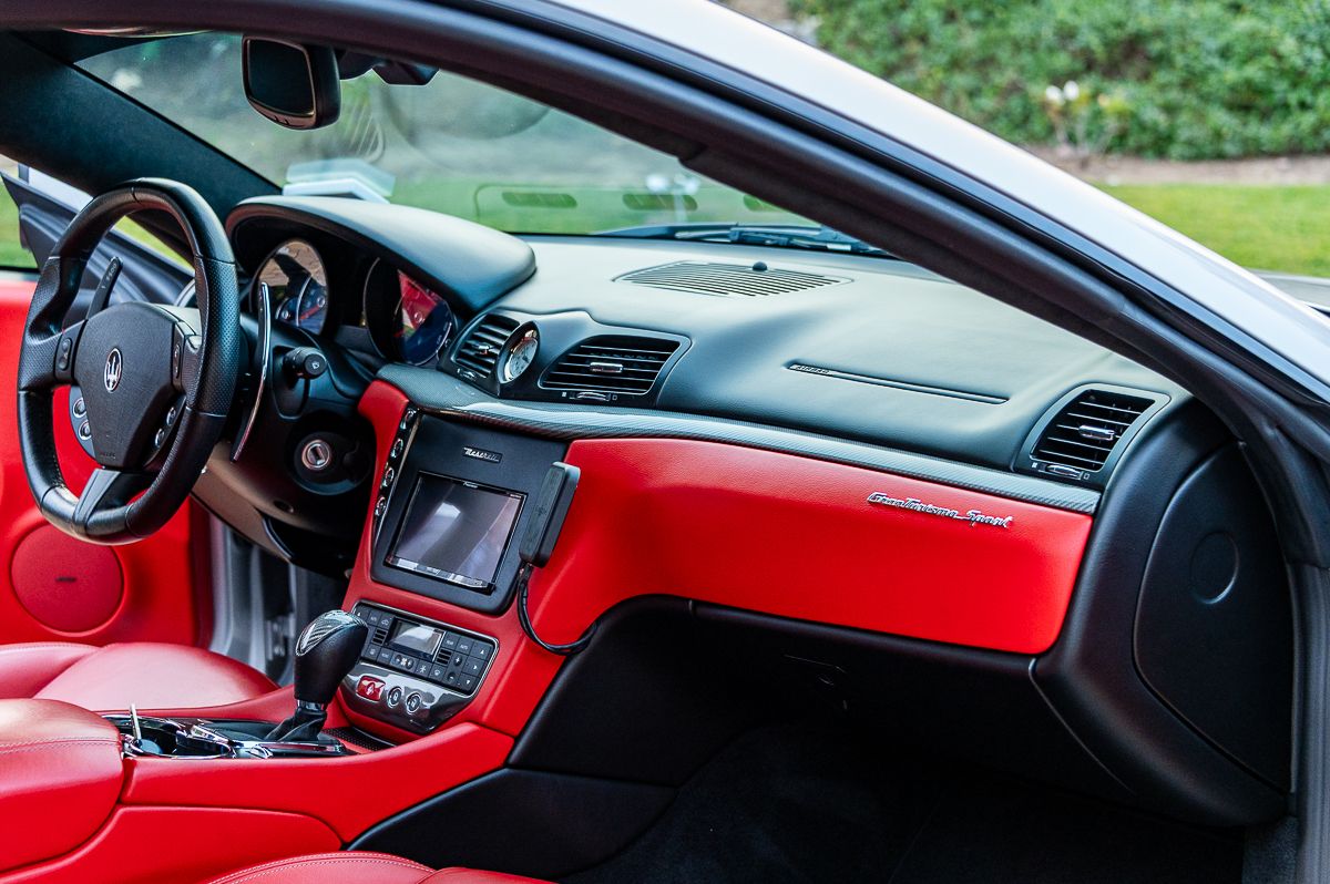 Used 2014 Maserati GranTurismo Sport RWD image 11