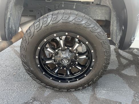Used 2023 RAM 2500 Big Horn w/ Level 1 Equipment Group AWD/4WD image 12