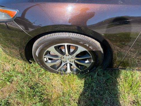 Used 2017 Acura TLX w/ Technology Package FWD image 12