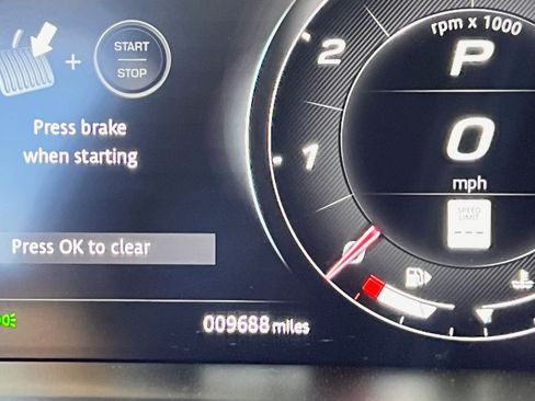 Used 2021 Jaguar F-TYPE R image 8