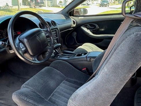 Used 2001 Pontiac Firebird Convertible image 6