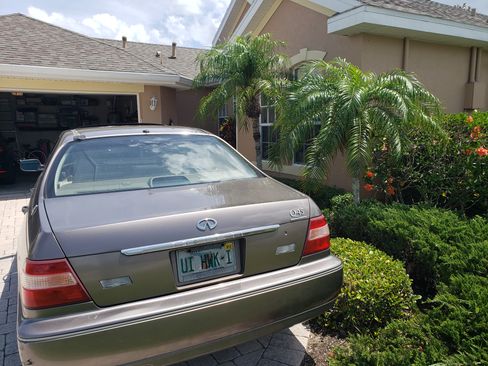 Used 2000 INFINITI Q45 image 4