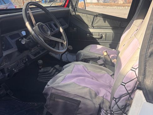 Used 1994 Jeep Wrangler Sport S image 12