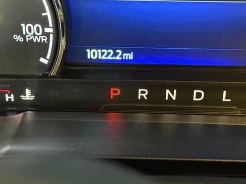 Used 2024 Ford Maverick Lariat image 10