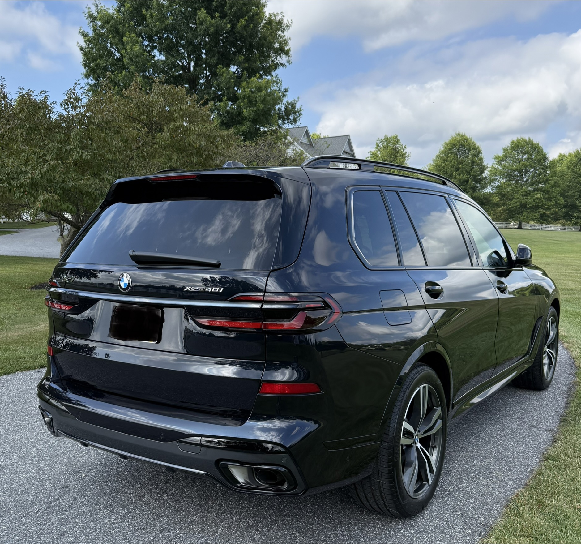 Used 2026 BMW X7 xDrive40i w/ M Sport Package AWD/4WD image 6