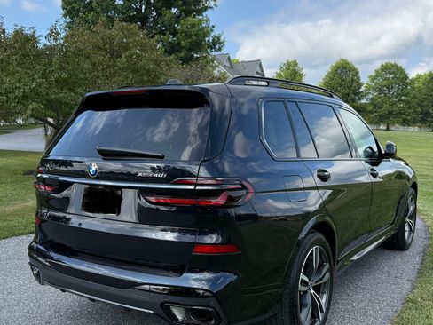 Used 2026 BMW X7 xDrive40i w/ M Sport Package AWD/4WD image 6