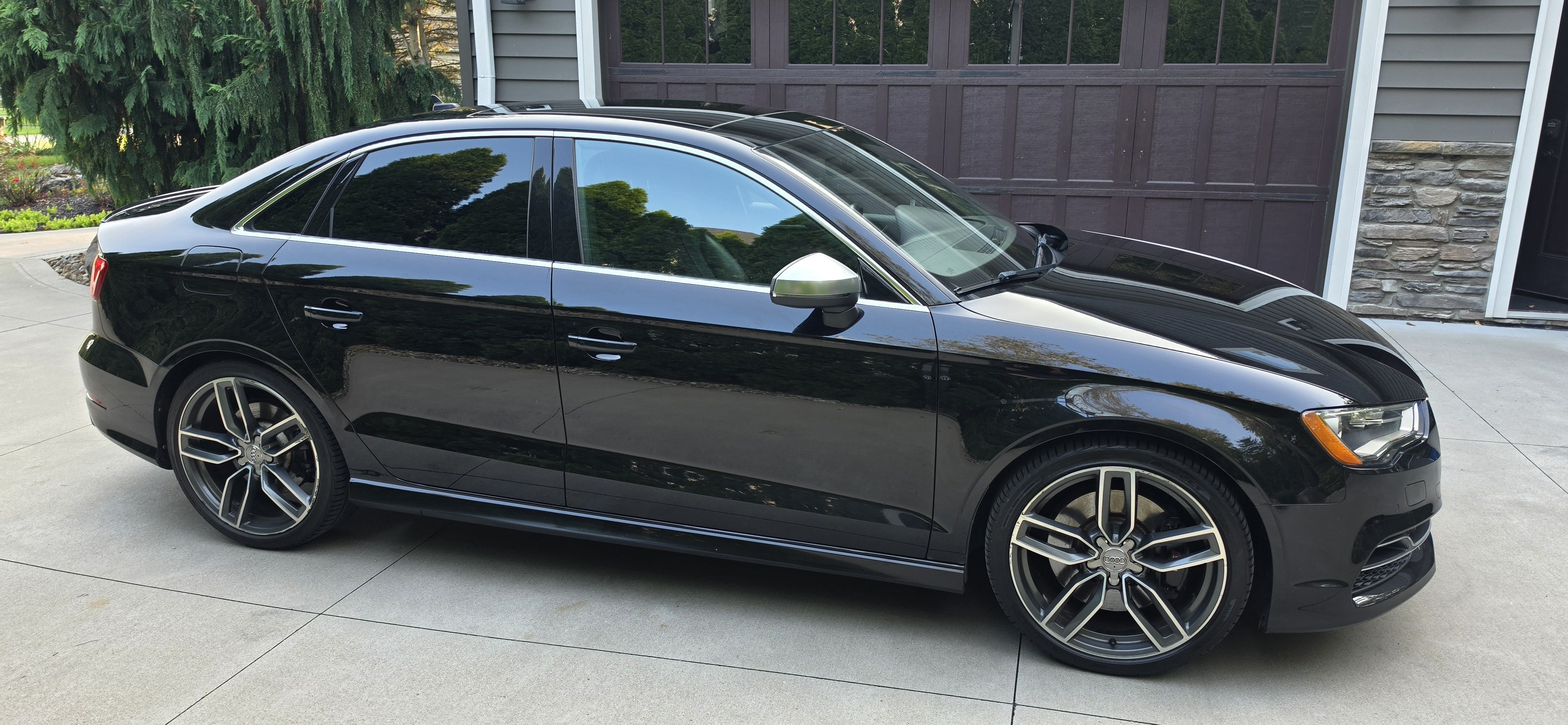 Used 2016 Audi S3 Premium Plus w/ Technology Package AWD/4WD image 5
