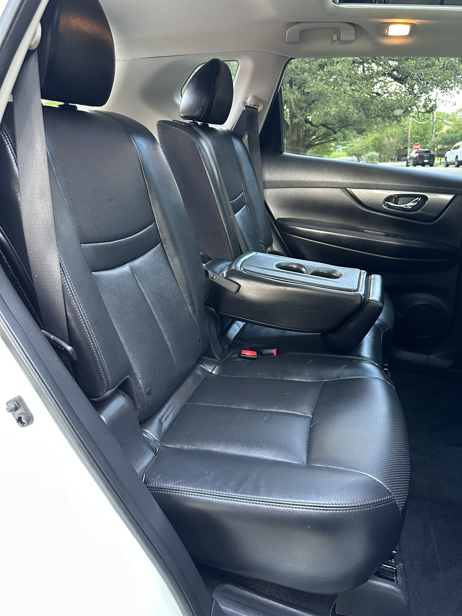Used 2014 Nissan Rogue SL w/ SL Premium Package FWD image 15