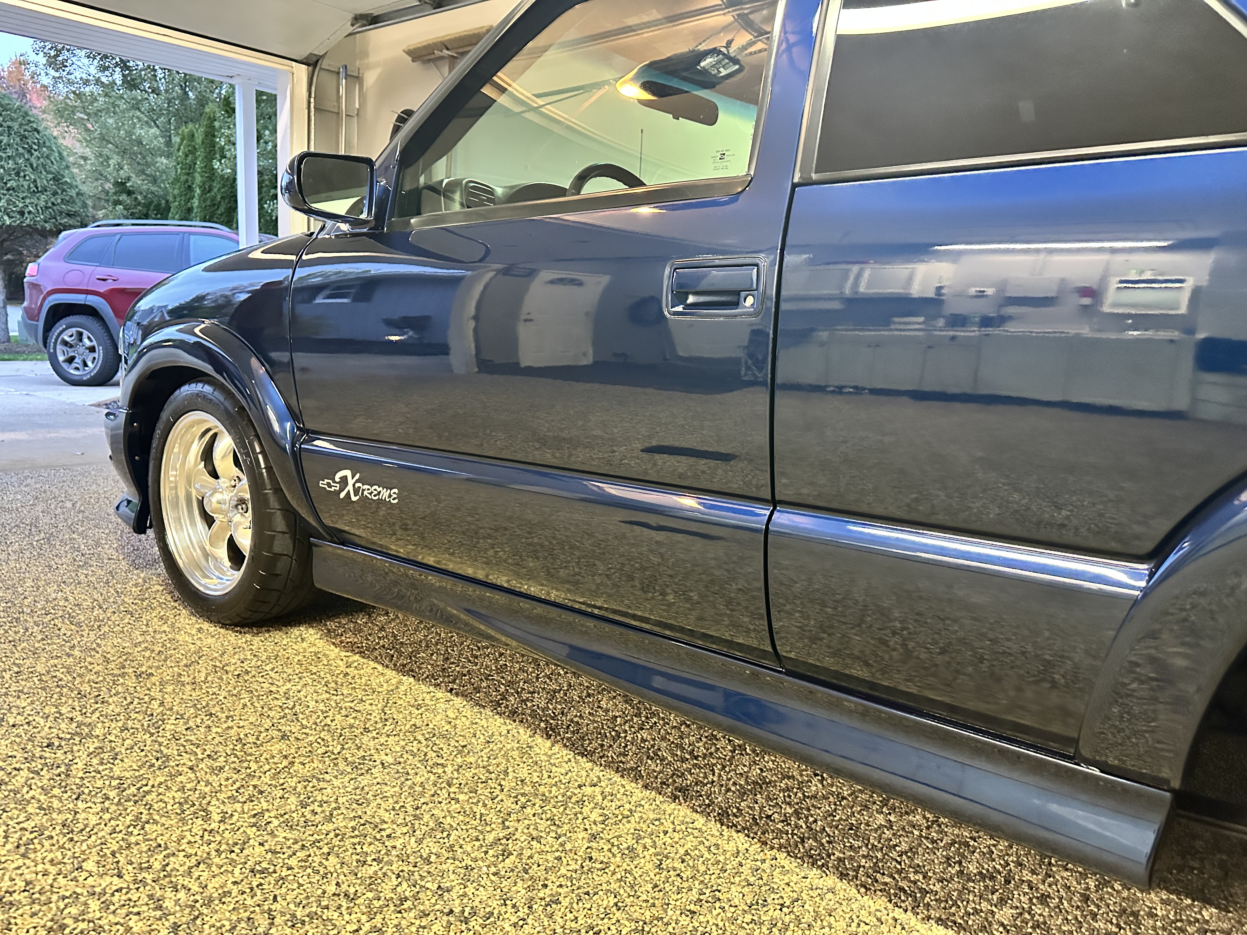 Used 2002 Chevrolet Blazer Xtreme w/ Preferred Equipment Group RWD image 27