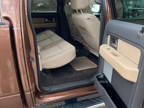 Used 2012 Ford F150 XLT w/ XLT Chrome Pkg image 17