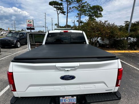 Used 2020 Ford F150 Lariat w/ Equipment Group 501A Mid image 6