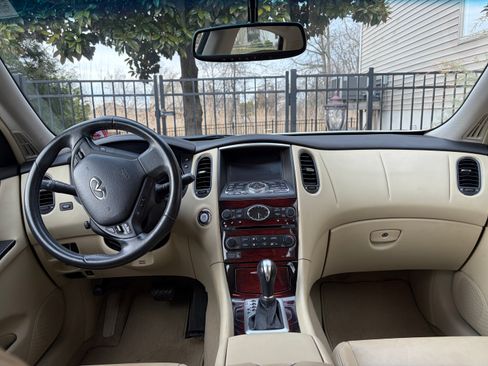 Used 2016 INFINITI QX50 AWD w/ Premium Plus Package image 5