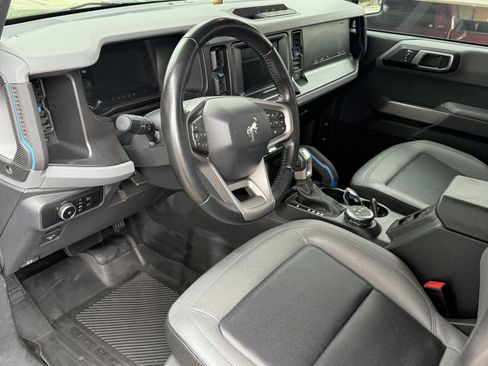 Used 2023 Ford Bronco Black Diamond image 8