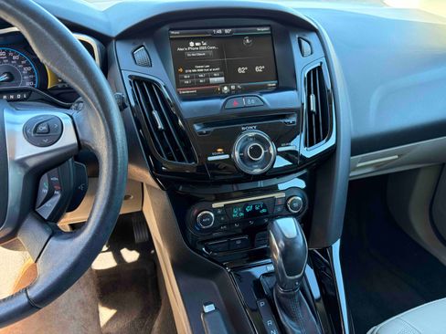 Used 2014 Ford Focus Electric Hatchback image 11