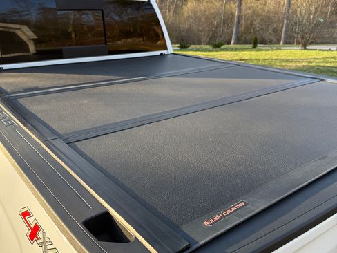 Used 2017 Chevrolet Silverado 2500 High Country w/ Duramax Plus Package image 14