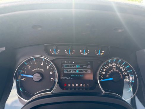 Used 2014 Ford F150 XLT w/ XLT Convenience Package RWD image 6