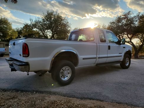 Used 1999 Ford F250 Long Bed image 5