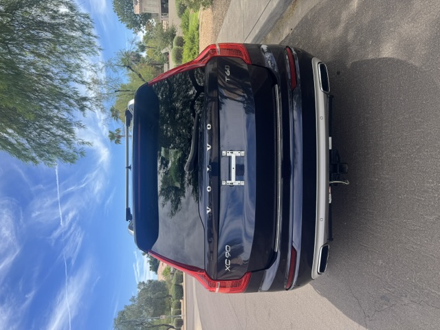 Used 2016 Volvo XC90 T6 Momentum w/ Momentum Plus Package AWD/4WD image 5