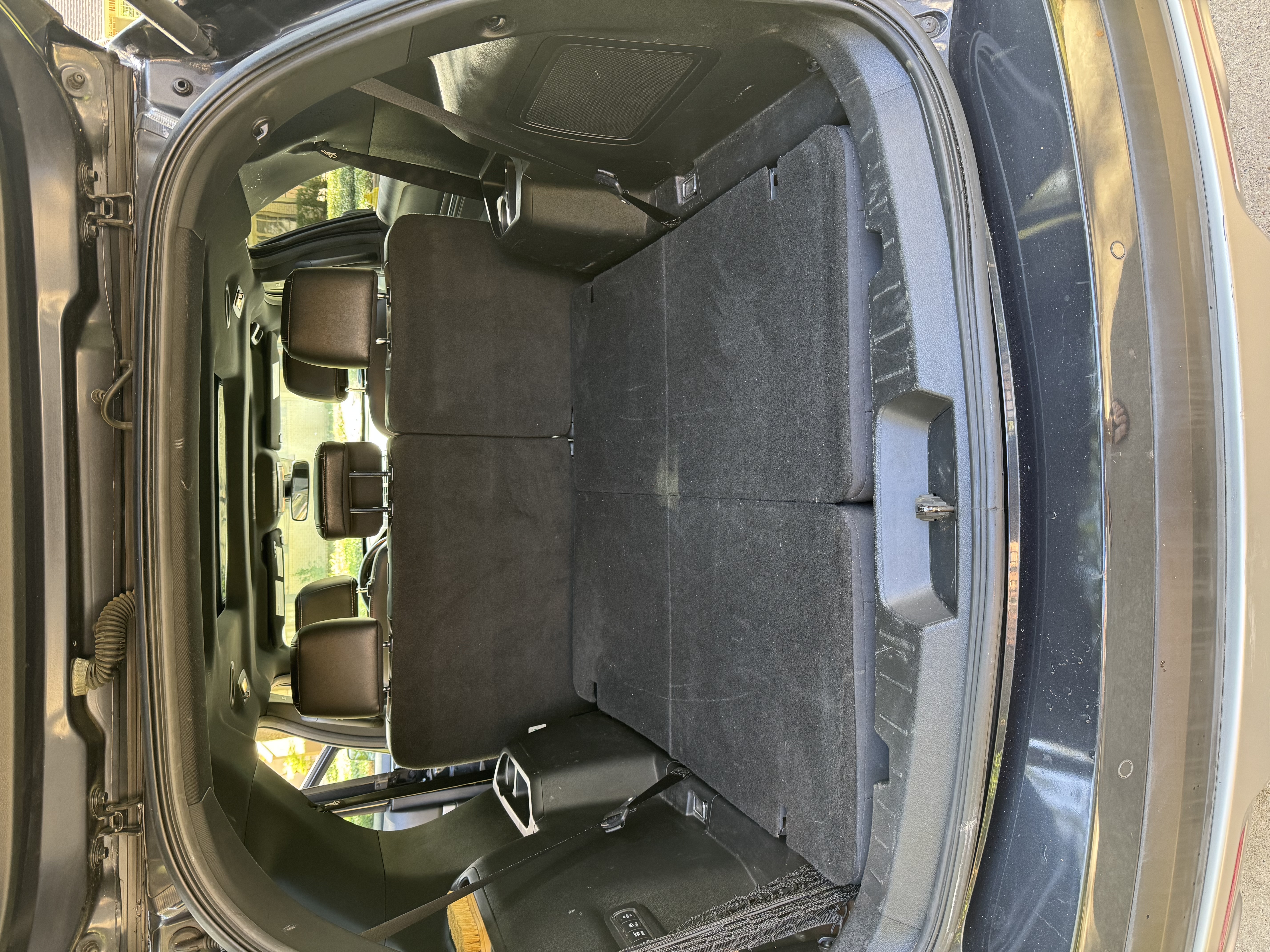 Used 2017 Ford Explorer Limited w/ Equipment Group 301A FWD image 14