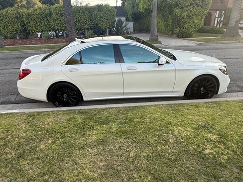 Used 2019 Mercedes-Benz S 560 Sedan image 12