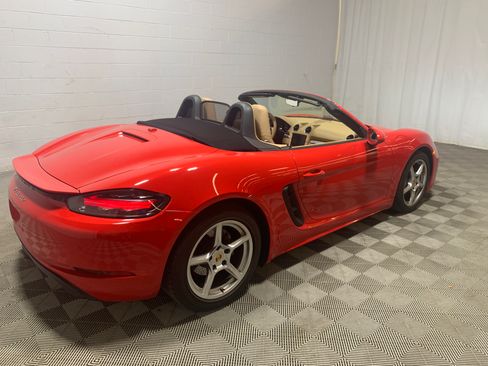 Used 2017 Porsche 718 Boxster RWD image 9