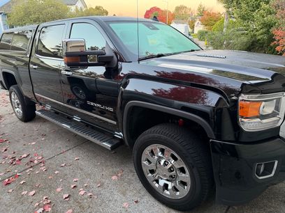 Used 2016 GMC Sierra 2500 Denali w/ Duramax Plus Package