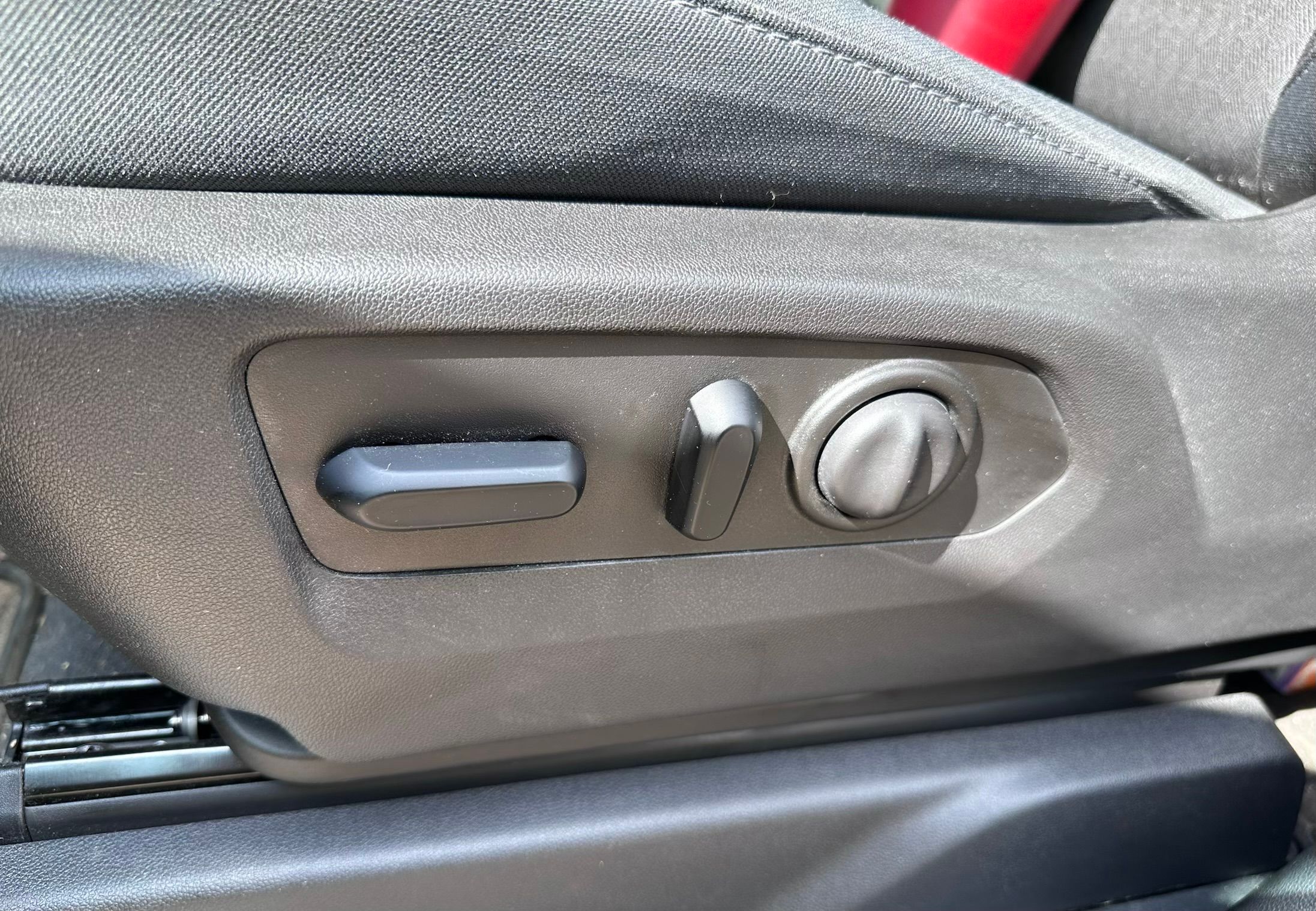 Used 2019 Chevrolet Silverado 1500 LT w/ All-Star Edition AWD/4WD image 9