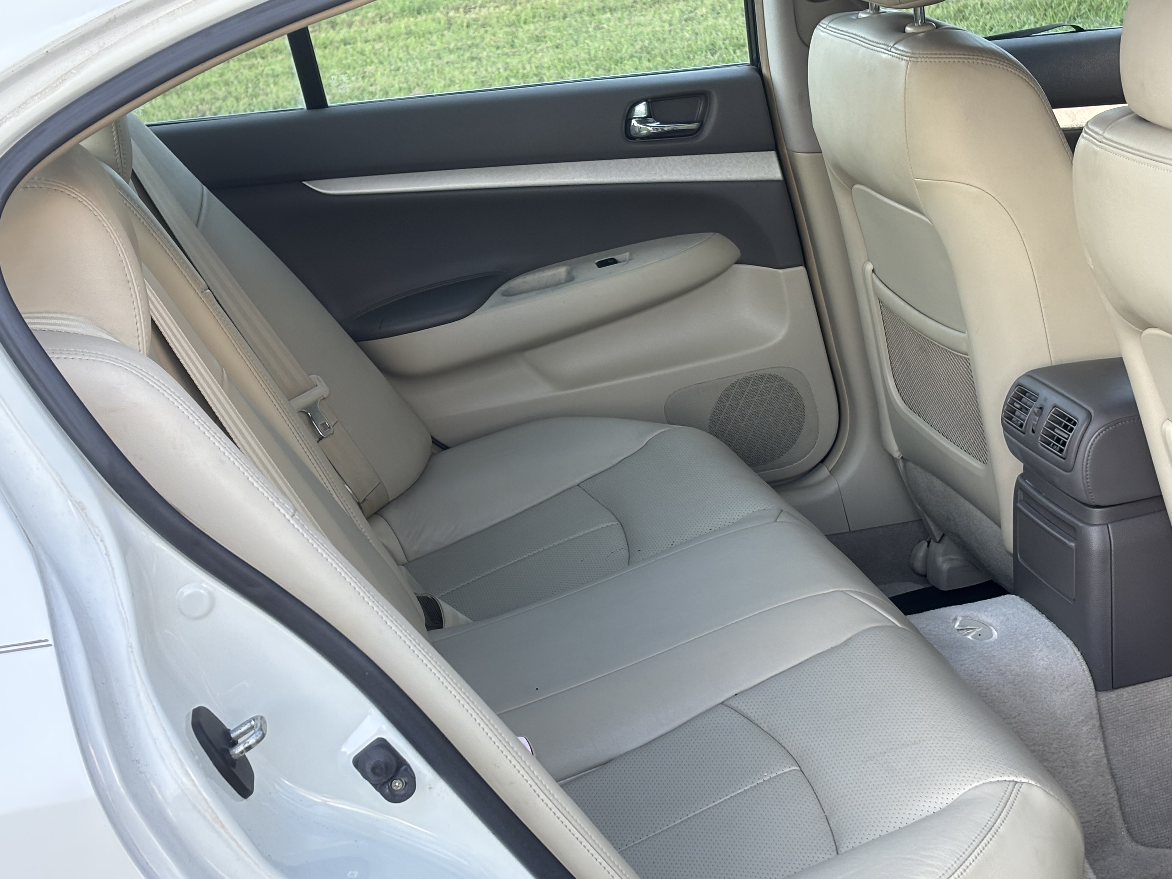 Used 2008 INFINITI G35 x Sedan w/ Premium Pkg AWD/4WD image 9