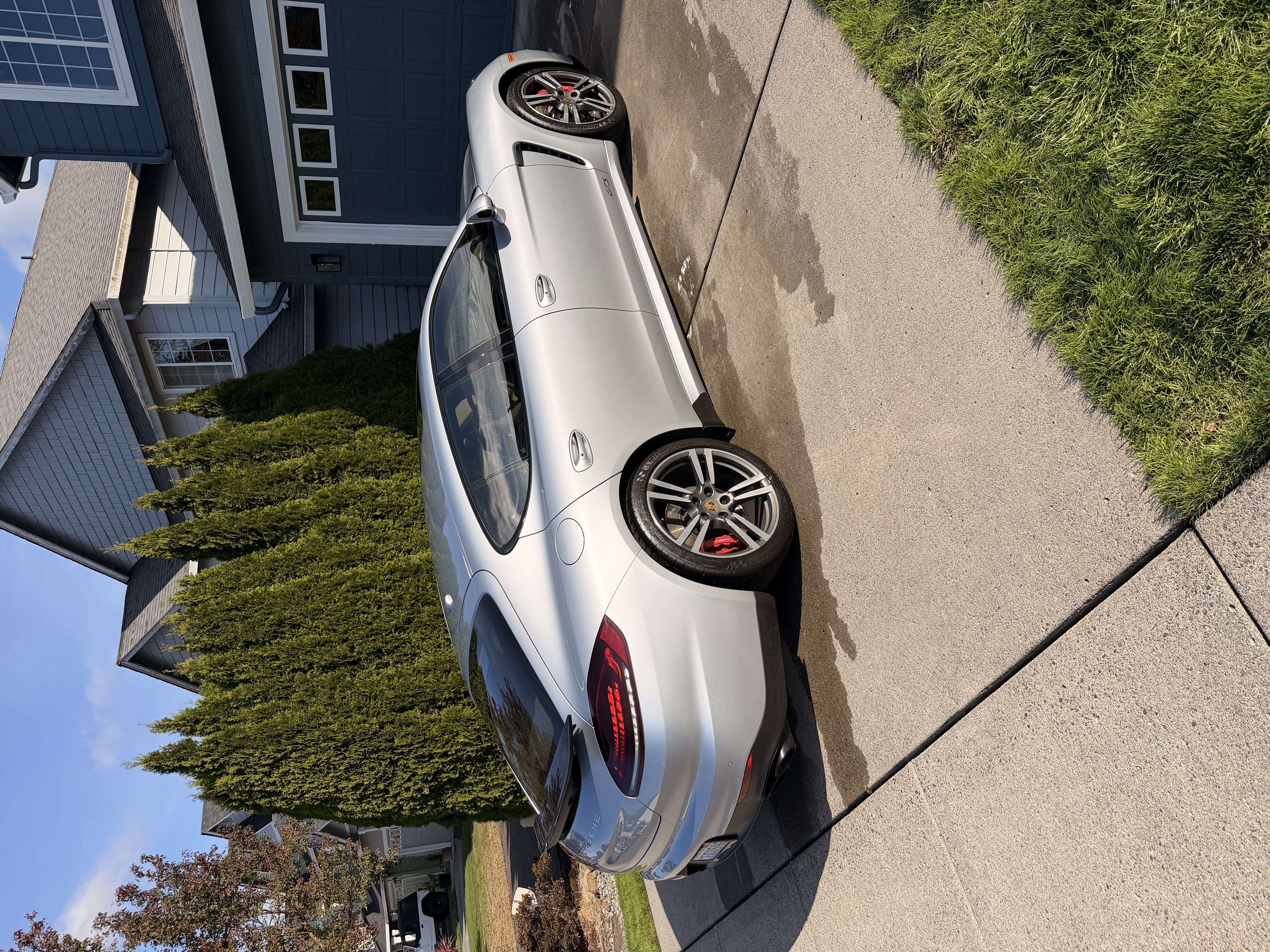 Used 2015 Porsche Panamera GTS AWD/4WD image 4