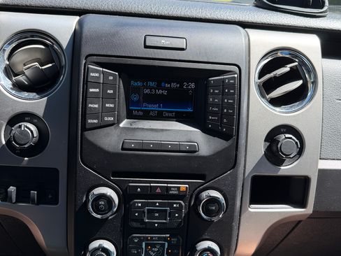 Used 2014 Ford F150 XLT w/ XLT Chrome Package image 10