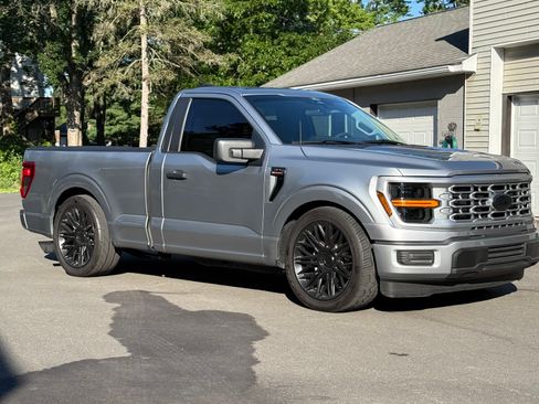 Used 2024 Ford F150 XL RWD image 1
