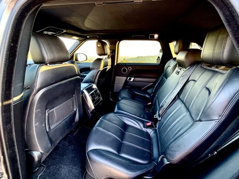 Used 2016 Land Rover Range Rover Sport HSE image 11