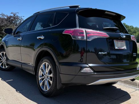 Used 2016 Toyota RAV4 Limited AWD/4WD image 6