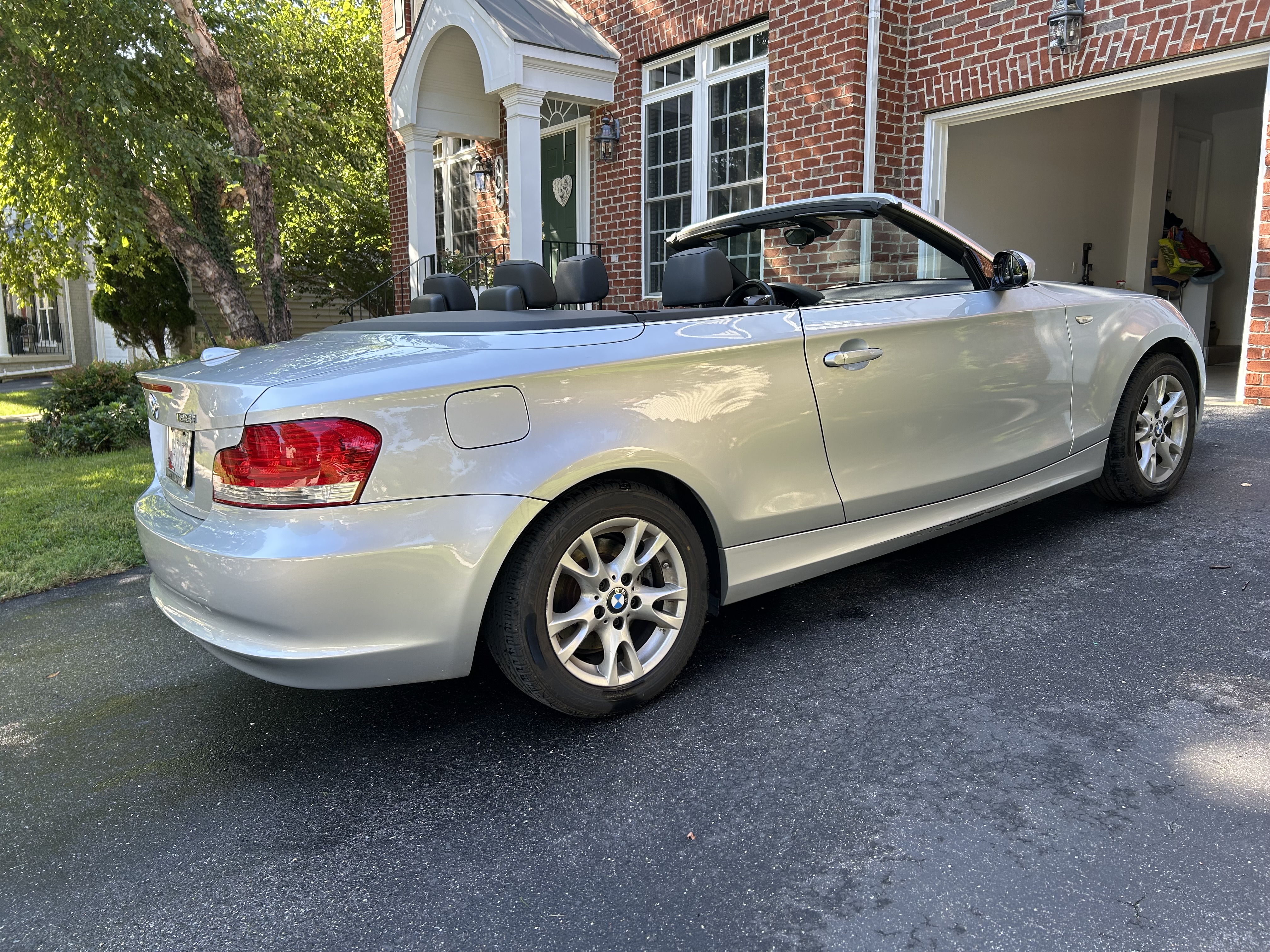 Used 2009 BMW 128i Convertible RWD image 13
