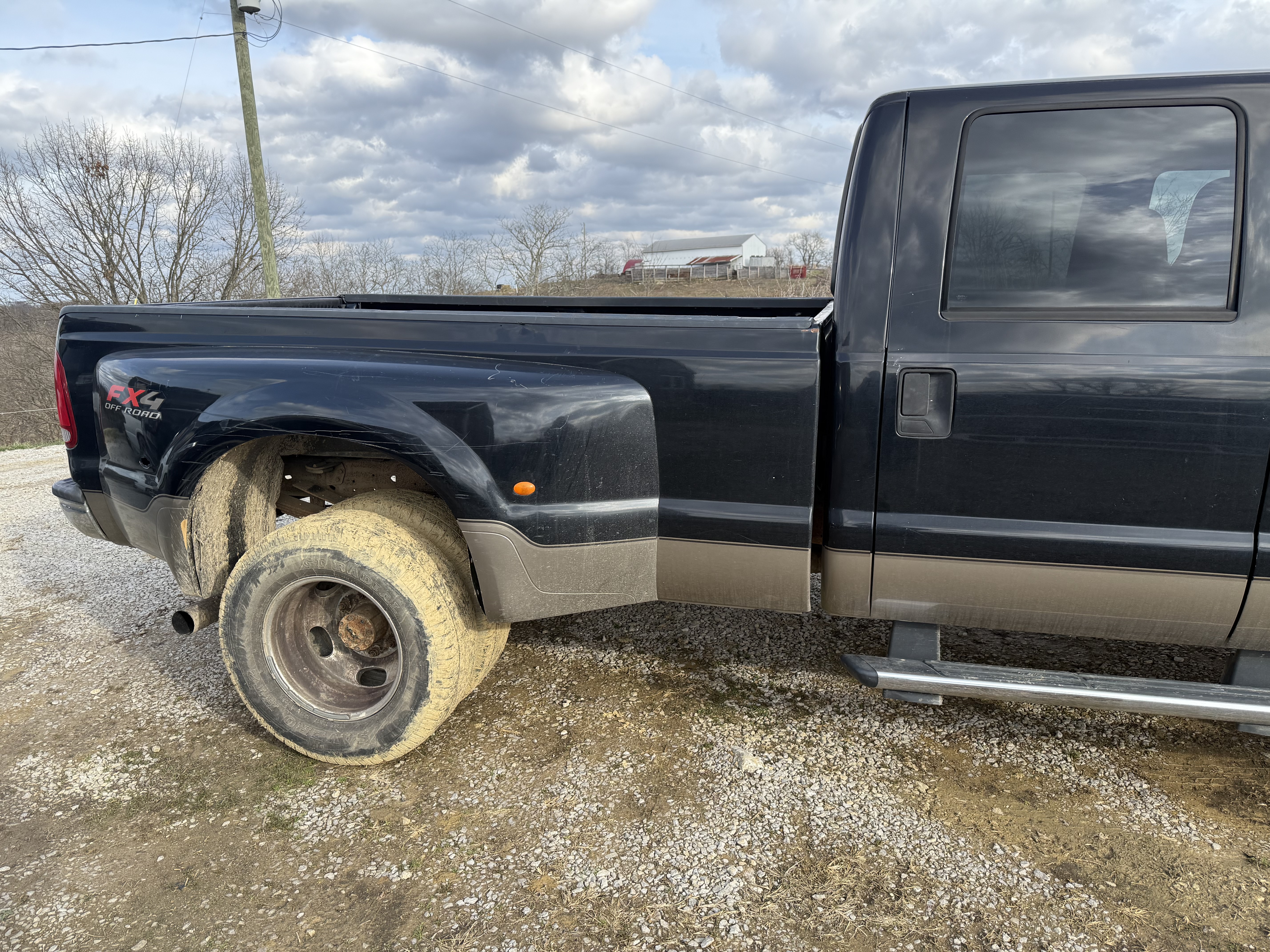 Used 2005 Ford F350 Lariat AWD/4WD image 6
