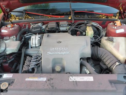 Used 1999 Buick Riviera Supercharged Coupe image 8