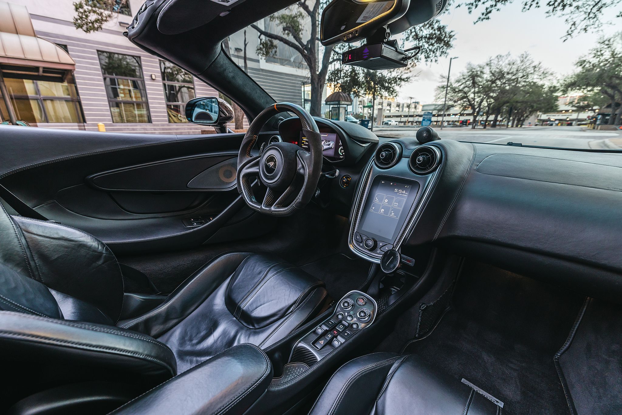 Used 2019 McLaren 570S Spider RWD image 19